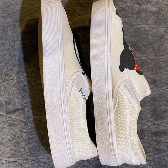 Hand painted Mickey and Minnie Vans Size 7 - Picture 8 of 11